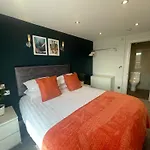 The Marlborough Sea View Holiday Apartments